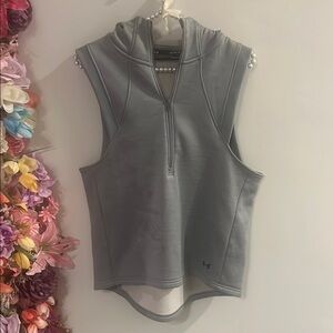 Gray Sleeveless Zip-Up UNDER ARMOUR Top